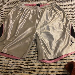 jordan basketball shorts size xl